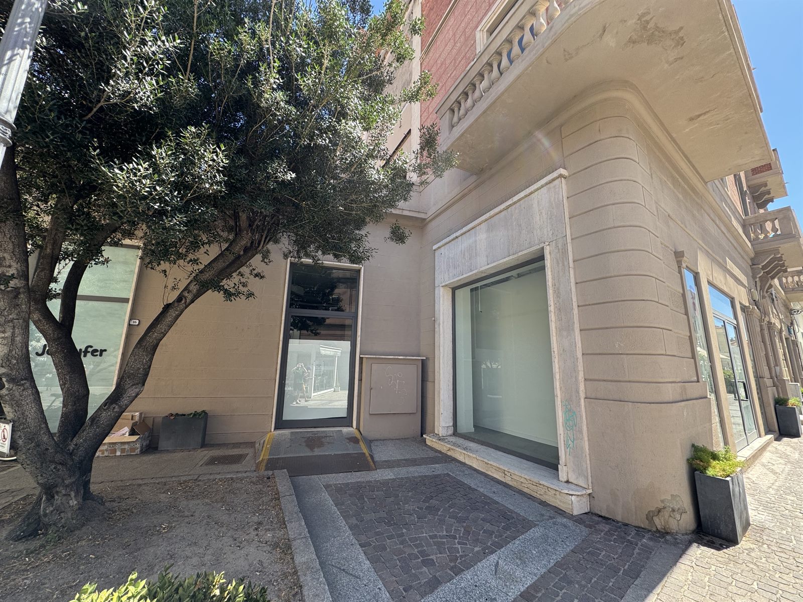 Locale in via Giuseppe Garibaldi, 16 — foto 2 di 13